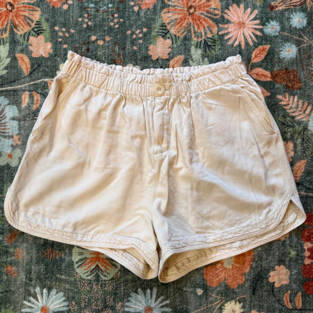 Carly Jean Los Angeles Ecru Organic Cotton Blend Elastic Waist Shorts Large